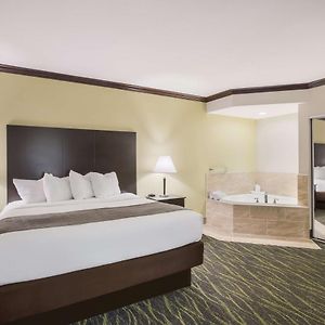 King Room Mobility accessible